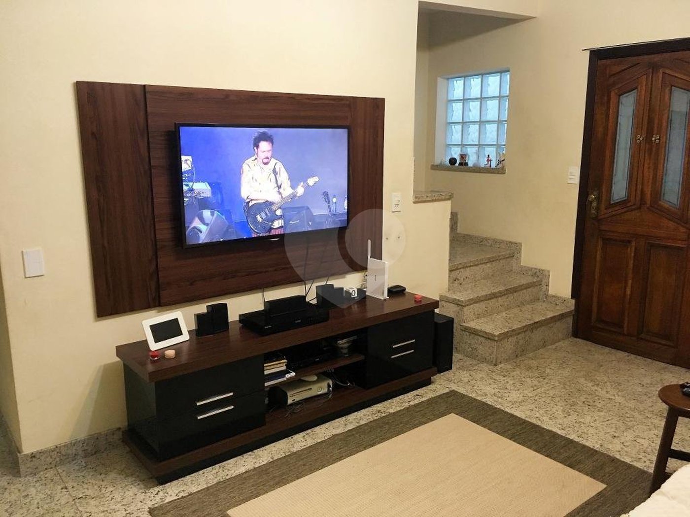 Sobrado à venda com 4 quartos, sendo 1 suíte, em Jardim Sarah, São Paulo, SP