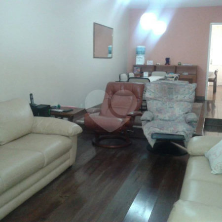Casa à venda com 3 quartos, sendo 1 suíte, em Santana, São Paulo, SP