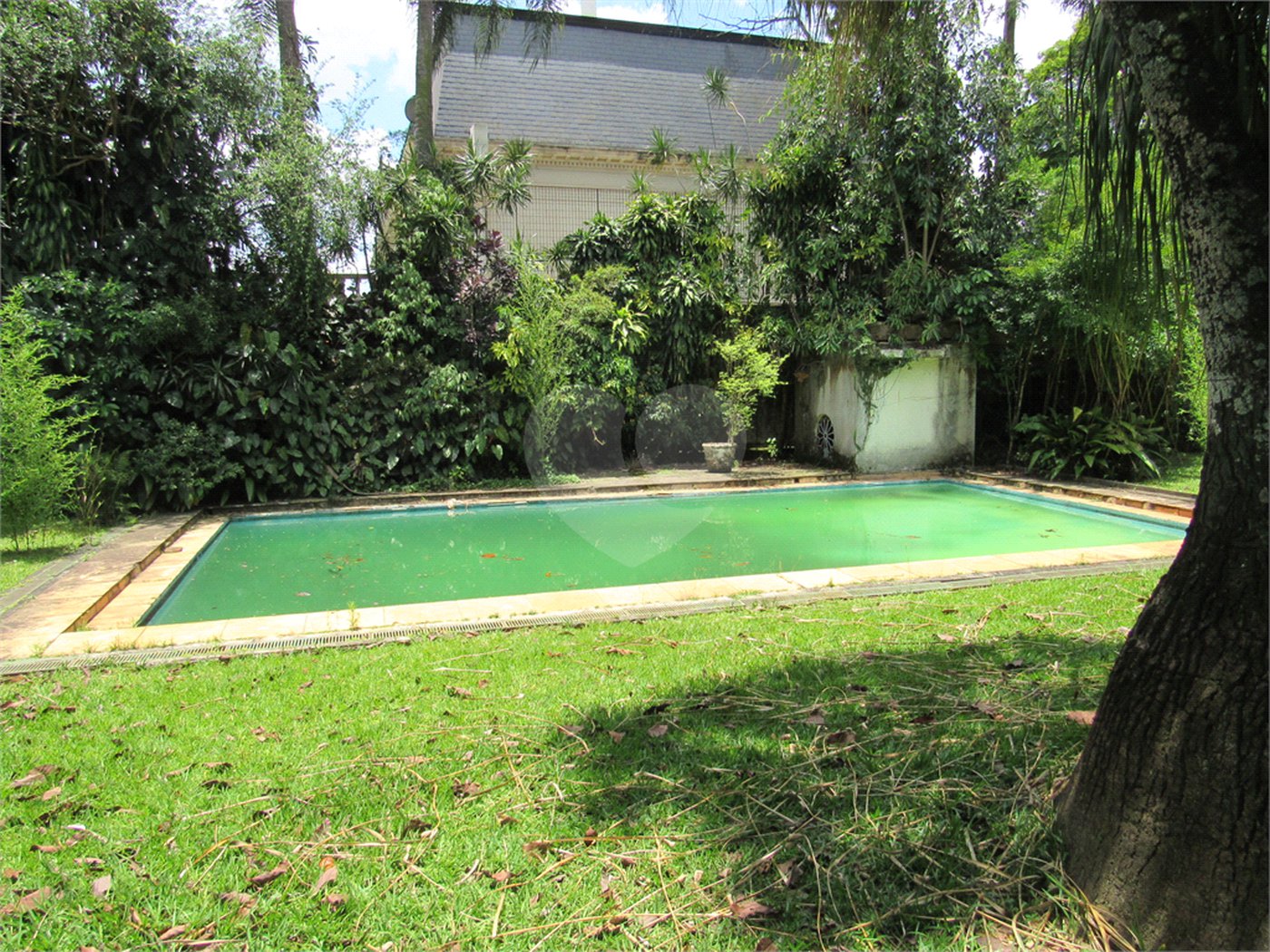 Casa à venda com 4 suítes em Jardim Guedala, São Paulo, SP