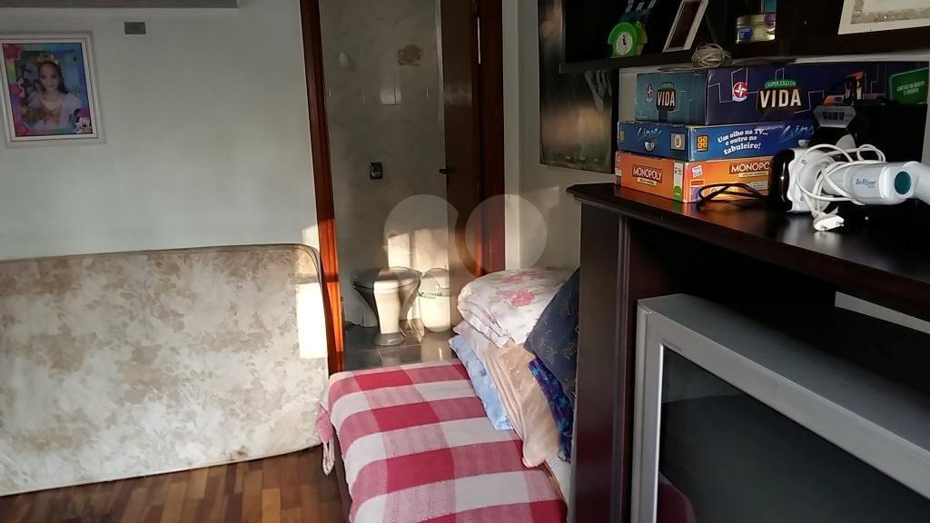 Sobrado à venda com 4 quartos, sendo 2 suítes, em Tremembé, São Paulo, SP