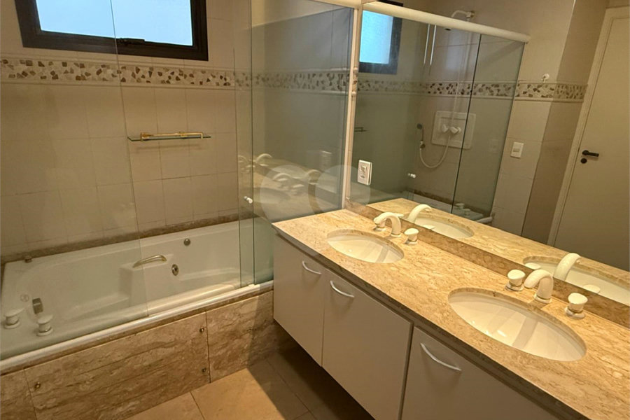 Apartamento à venda com 4 suítes em Santana, São Paulo, SP