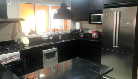 Casa à venda com 4 quartos, sendo 2 suítes,  em Jardim Samara, São Paulo, SP