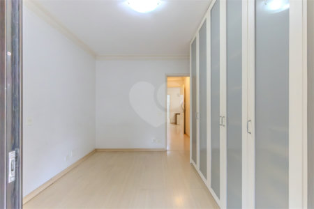 Apartamento à venda com 4 suítes em Moema, São Paulo, SP