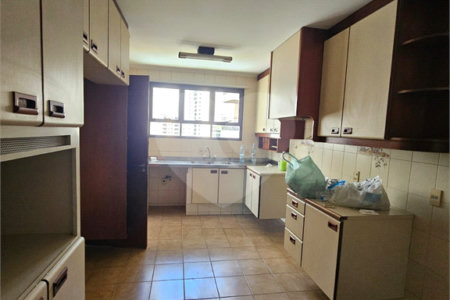 Apartamento à venda com 4 quartos, sendo 2 suítes,  em Jardim Parque Morumbi, São Paulo, SP