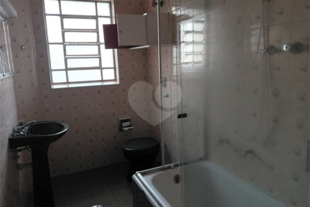 Sobrado à venda com 2 quartos em Vila Ipojuca, São Paulo, SP