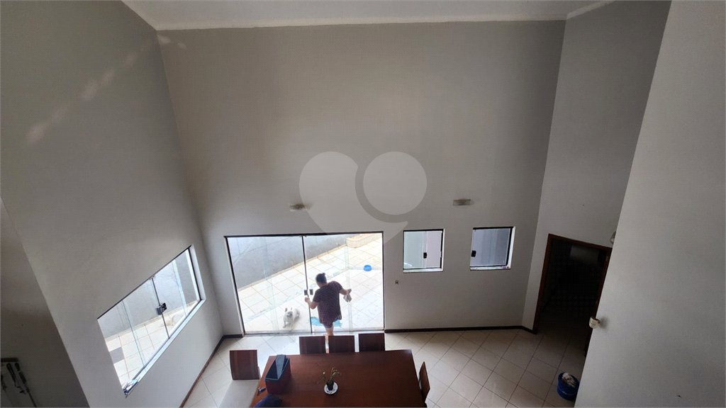 Casa à venda com 3 quartos, sendo 1 suíte, em Vila Harmonia, Araraquara, SP