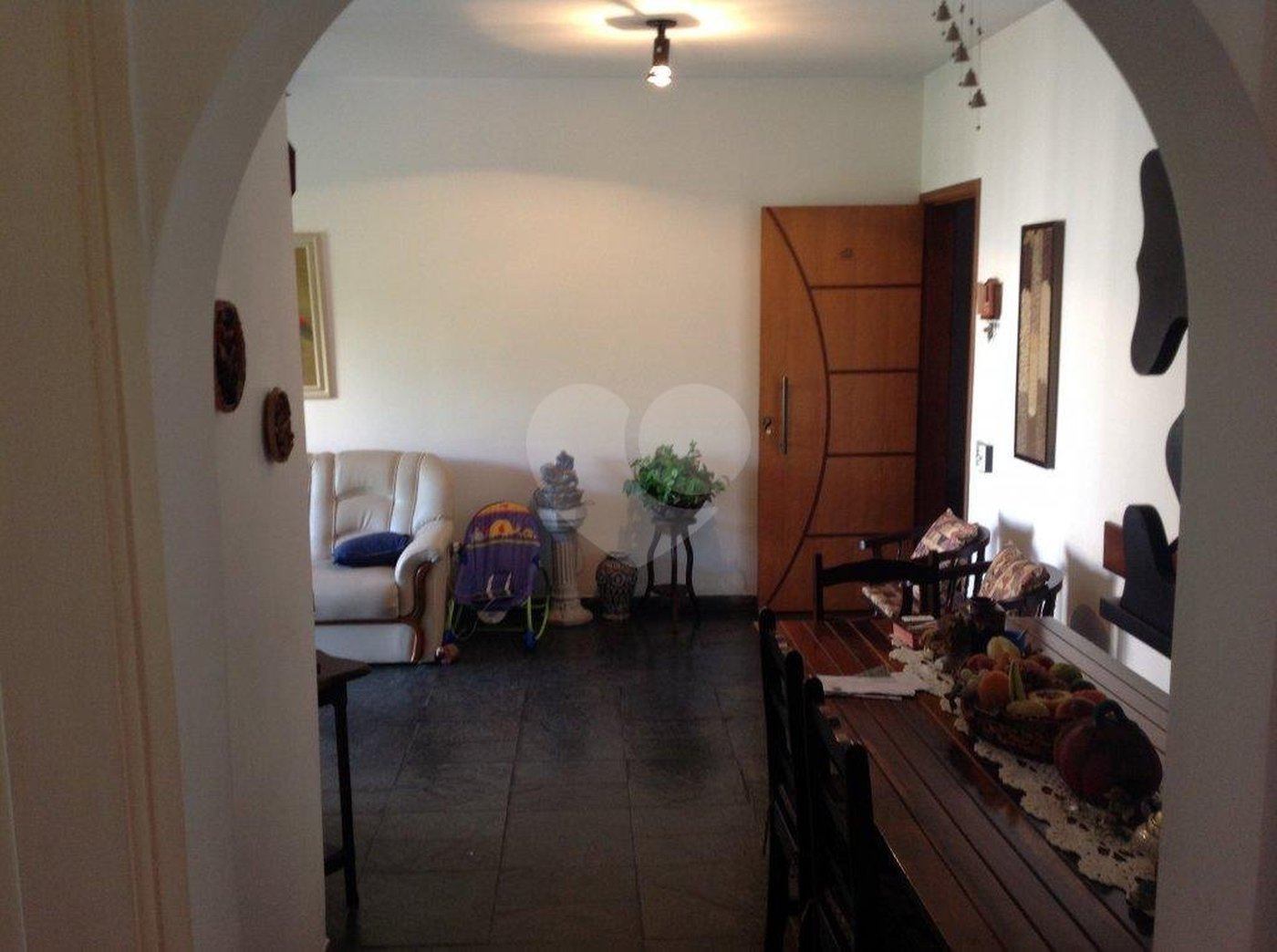 Apartamento à venda com 2 quartos, sendo 1 suíte, em Vila Luis Antônio, Guarujá, SP