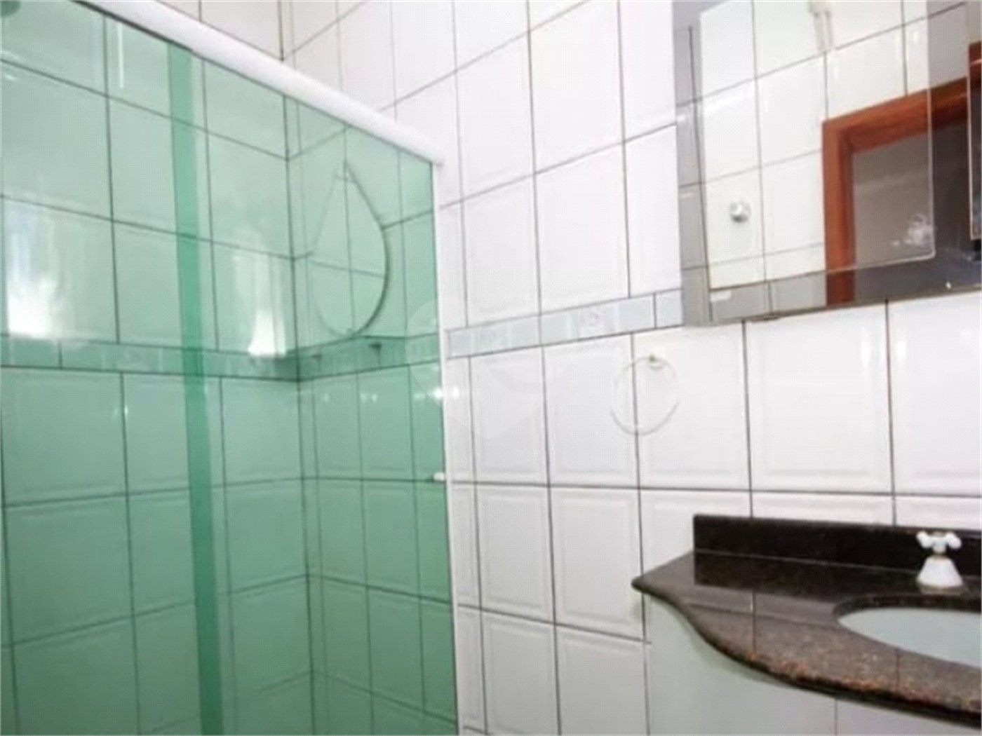 Sobrado à venda ou para alugar com 3 quartos, sendo 1 suíte, em Chora Menino, São Paulo, SP