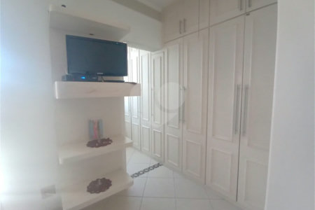 Sobrado à venda com 3 quartos, sendo 1 suíte, em Jardim Franca, São Paulo, SP