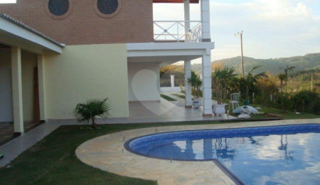 Casa em condomínio à venda com 4 quartos, sendo 3 suítes,  em Recreio Campo Verde, Ibiúna, SP