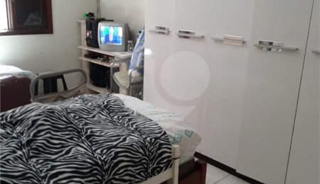 Casa à venda com 5 quartos, sendo 2 suítes,  em Parque Edu Chaves, São Paulo, SP