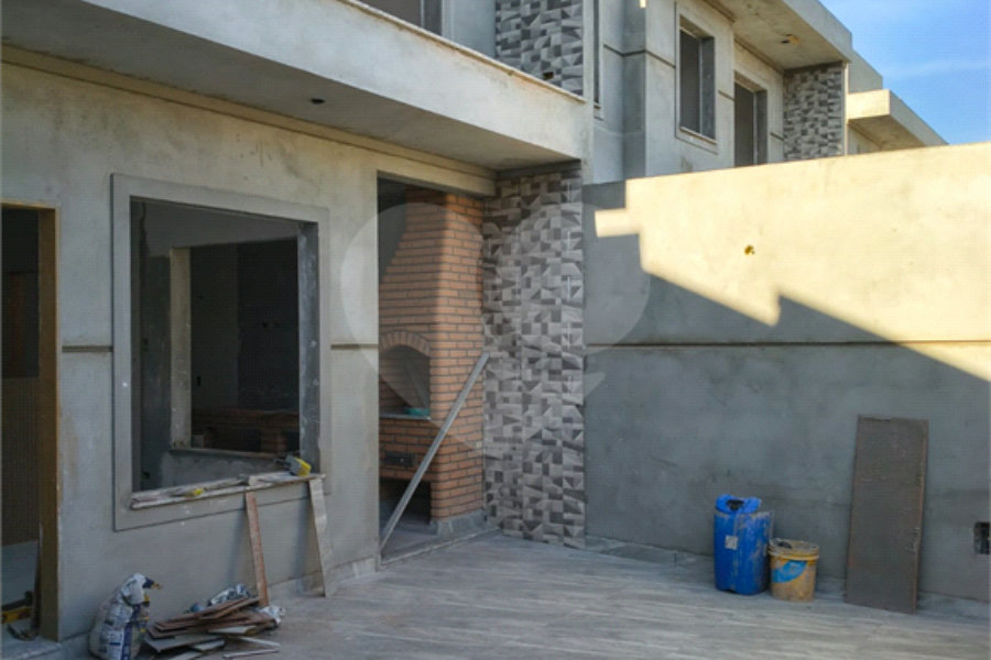 Casa à venda com 3 quartos, sendo 1 suíte, em Parque Vitória, São Paulo, SP