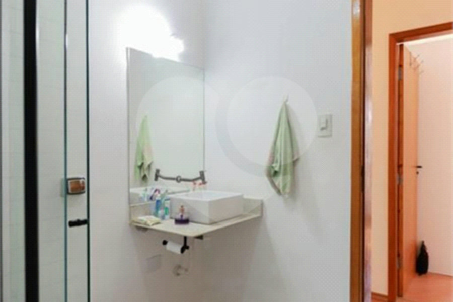 Sobrado à venda com 2 quartos em Santana, São Paulo, SP