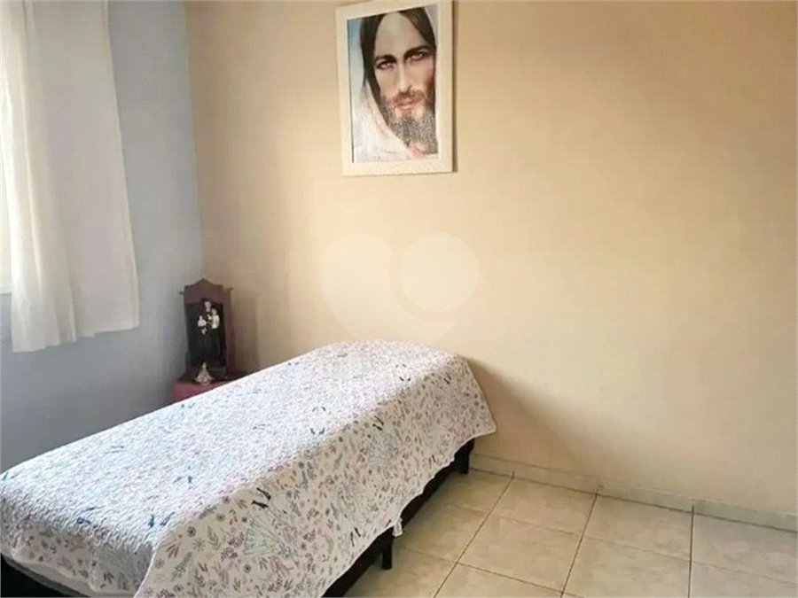 Sobrado à venda com 3 quartos, sendo 1 suíte, em Vila Constança, São Paulo, SP