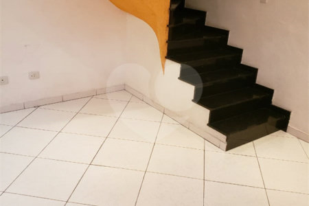 Sobrado à venda com 2 quartos em Jardim Santa Mena, Guarulhos, SP