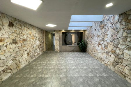 Sobrado à venda com 3 quartos em Quinta da Paineira, São Paulo, SP