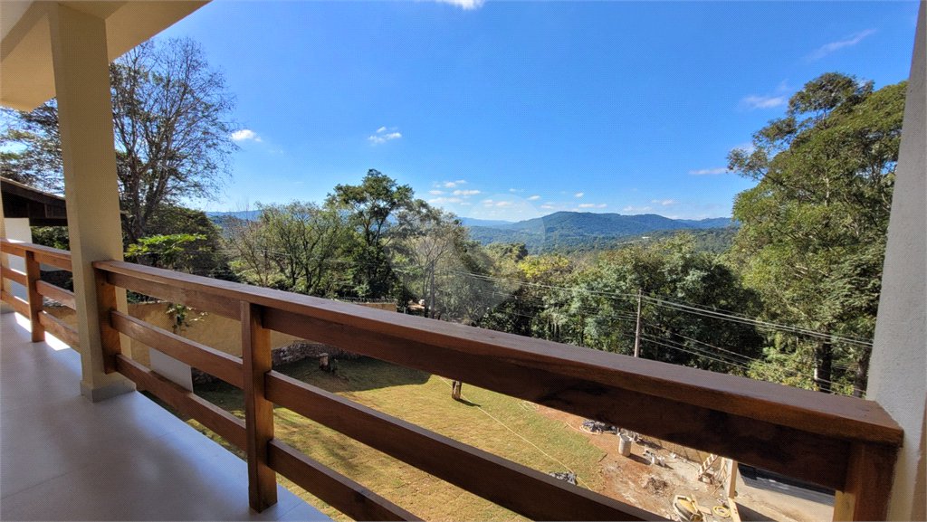 Casa à venda com 4 suítes no condomínio Sausalito, Mairiporã - SP