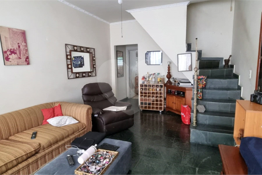 Sobrado à venda com 2 quartos em Tremembé, São Paulo, SP