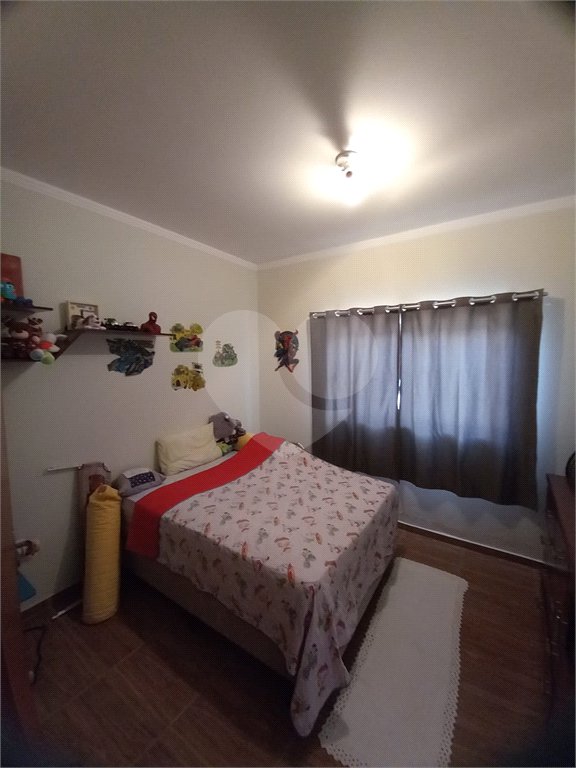 Casa térrea no Cidade Aracy .