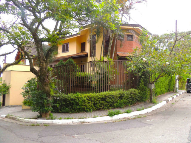 Sobrado à venda com 3 suítes em Jardim Marajoara, São Paulo, SP