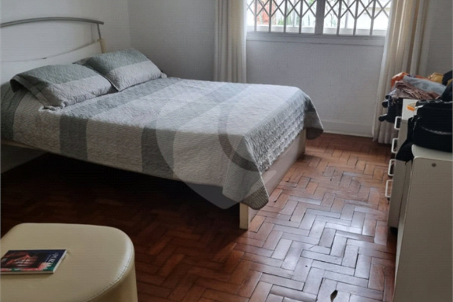 Casa Térrea à venda com 5 quartos, sendo 3 suítes, em Tremembé, São Paulo, SP