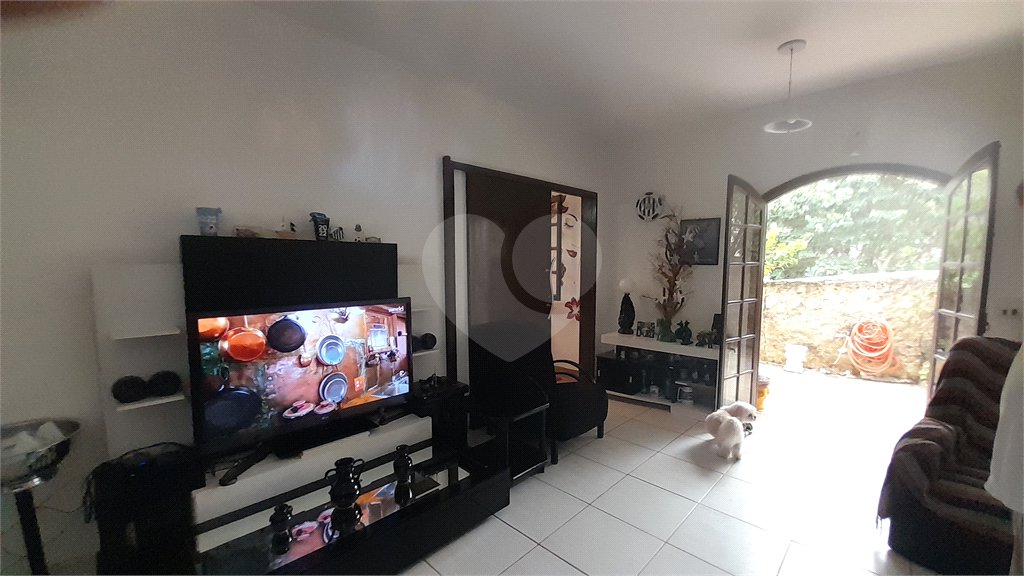 Sobrado à venda com 6 quartos, sendo 4 suítes, em Retiro das Fontes, Atibaia, SP