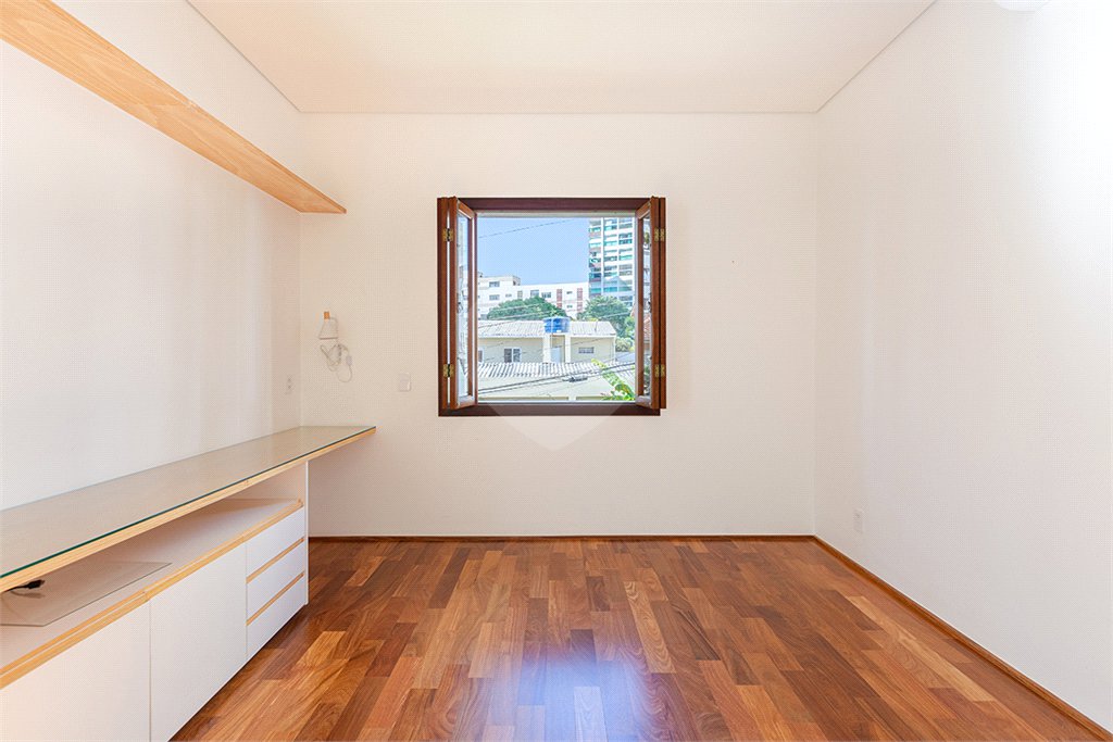 Casa de Vila à venda com 4 quartos, sendo 2 suítes, em Perdizes, São Paulo, SP