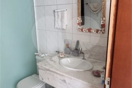 Casa à venda com 5 quartos, sendo 2 suítes, no condomínio Swiss Park, São Bernardo do Campo - SP