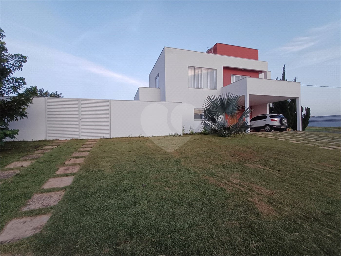 Sobrado à venda com 3 quartos, sendo 1 suíte, em Jardim Solar do Bosque, Sorocaba, SP