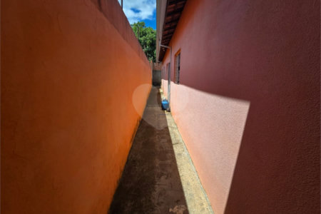 Casa à venda com 2 quartos em Vila Carvalho, Itapetininga, SP