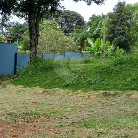 Terreno com 2.010,00 m² .