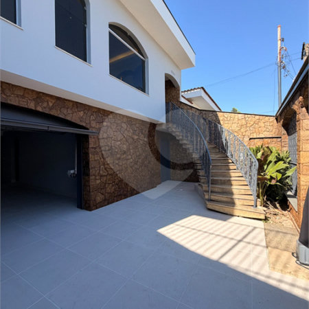 Casa à venda com 5 quartos, sendo 4 suítes, em Vila Rosália, Guarulhos, SP