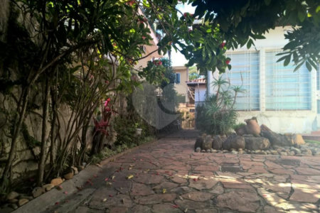 Casa Térrea à venda com 4 quartos, sendo 1 suíte,  em Planalto Paulista, São Paulo, SP