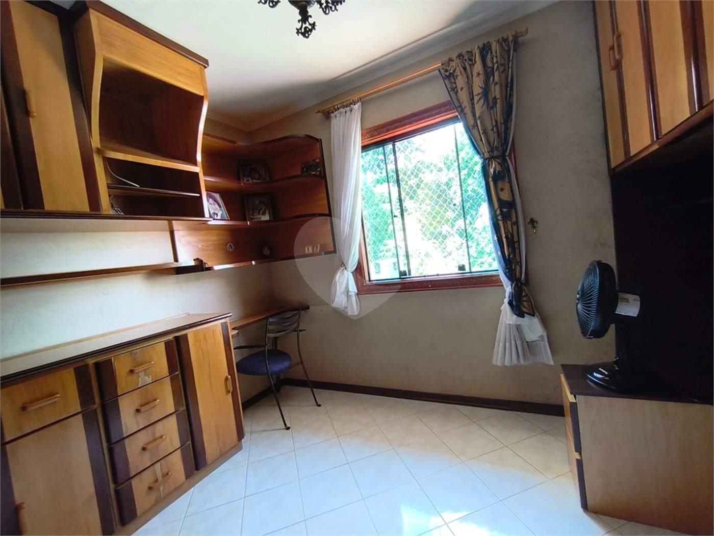 Sobrado à venda com 3 quartos, sendo 1 suíte, em Tremembé, São Paulo, SP
