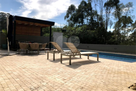 Casa à venda com 3 suítes em São Paulo II, Cotia, SP