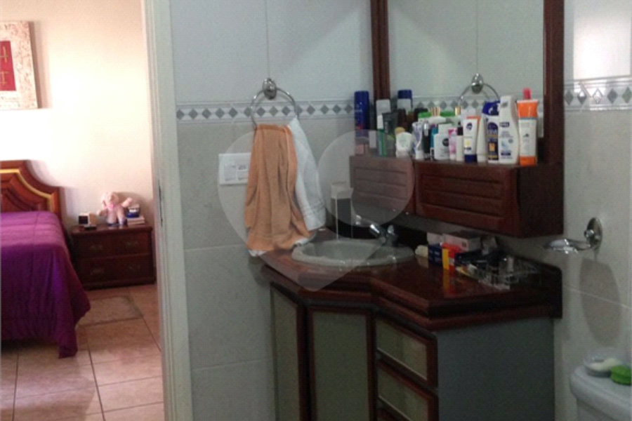 Sobrado à venda com 4 quartos, sendo 1 suíte,  em Horto Florestal, São Paulo, SP