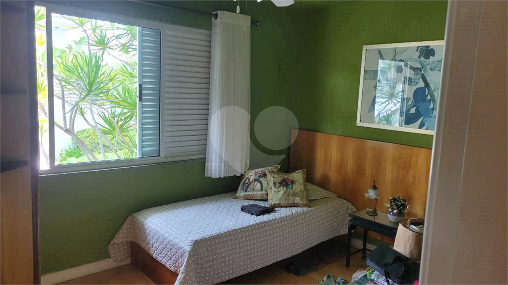 Casa à venda com 4 quartos, sendo 2 suítes, no condomínio Crystal Lake, Rio de Janeiro - RJ