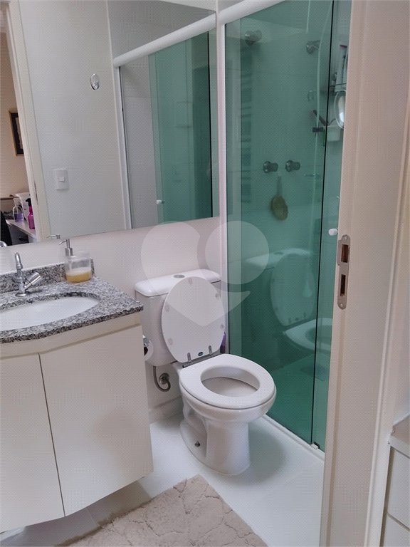 Casa à venda com 3 quartos, sendo 1 suíte, no condomínio Moradas do Horto, São Paulo - SP