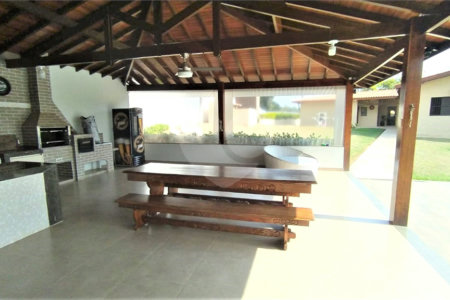 Chácara à venda com 6 quartos, sendo 4 suítes,  em Pinheirinho, Vinhedo, SP