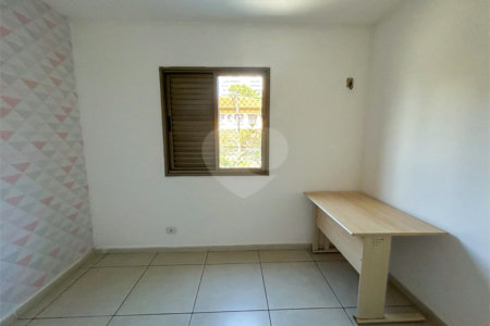 Apartamento à venda com 3 quartos, sendo 1 suíte,  em Planalto Paulista, São Paulo, SP