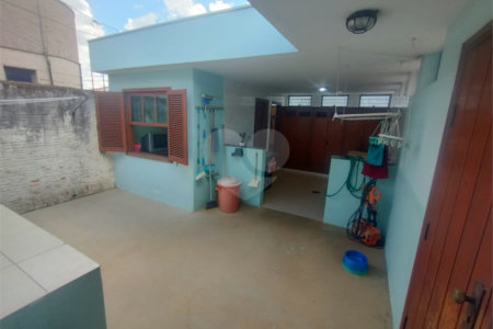 Casa à venda com 5 quartos, sendo 1 suíte, em Parque da Lagoa, Itapetininga, SP