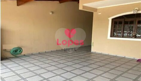 Casa à venda com 3 quartos, sendo 1 suíte,  em Jardim das Indústrias, São José dos Campos, SP