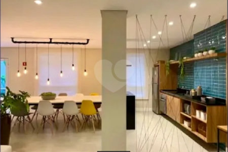 Apartamento à vendo no bairro Centro