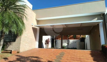 Casa à venda ou para alugar com 3 quartos, sendo 1 suíte,  no condomínio Vista Verde, Indaiatuba - SP