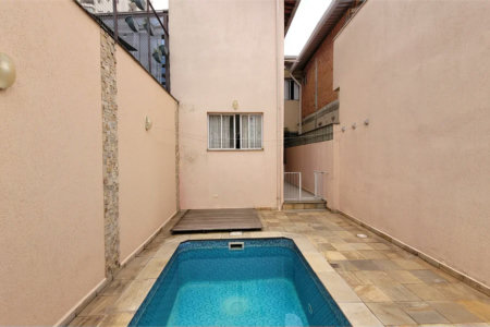 Sobrado à venda com 3 quartos, sendo 1 suíte, em Vila Romana, São Paulo, SP