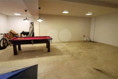 Sobrado à venda com 4 quartos, sendo 3 suítes, em Paraíso do Morumbi, São Paulo, SP