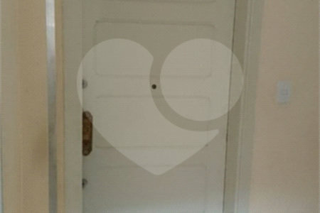 Apartamento à venda com 2 quartos em Sé, São Paulo, SP