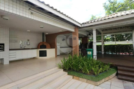 Apartamento à venda com 3 quartos, sendo 1 suíte,  em Cidade São Francisco, São Paulo, SP