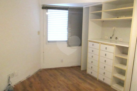 Apartamento à venda com 3 quartos, sendo 1 suíte,  em Paraíso, São Paulo, SP