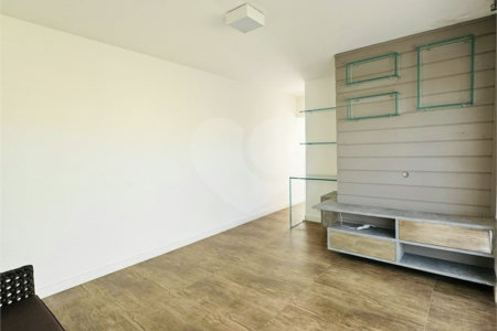 Apartamento à venda com 3 quartos, sendo 1 suíte, em Baeta Neves, São Bernardo do Campo, SP